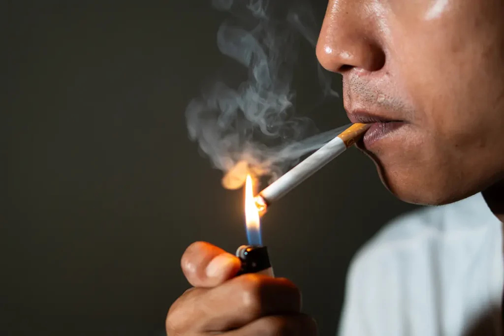 Cómo afecta fumar a la salud peridental